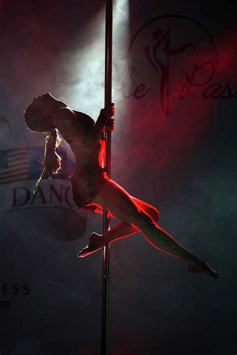 pole dance